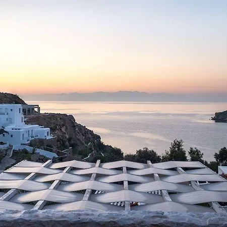 Super Rockies ホテル スーパーパラダイスビーチ