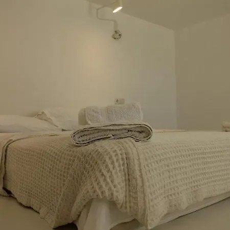 Super Rockies فندق سوبر بارادايس بيتش