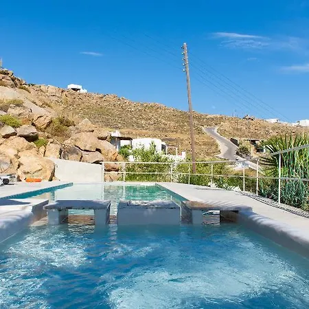 Super Rockies 4* Mykonos Town