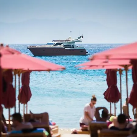 Super Rockies Mykonos Town