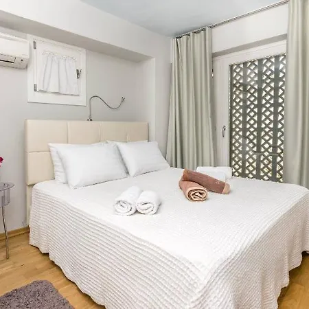 Super Rockies 4* Mykonos Town